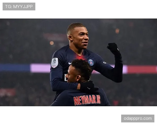 姆巴佩与内马尔关系紧张：战术地位冲突与更衣室角色之争